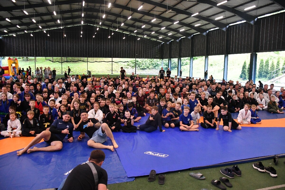 Dziś pogoda nie dopisała. Kulanie na Lufcie tym razem pod zadaszeniem! / fot. Jacek Knapik