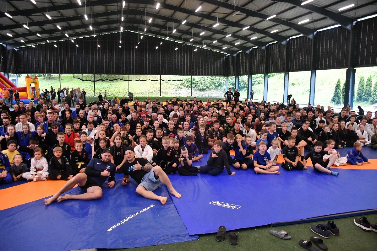 Dziś pogoda nie dopisała. Kulanie na Lufcie tym razem pod zadaszeniem! / fot. Jacek Knapik