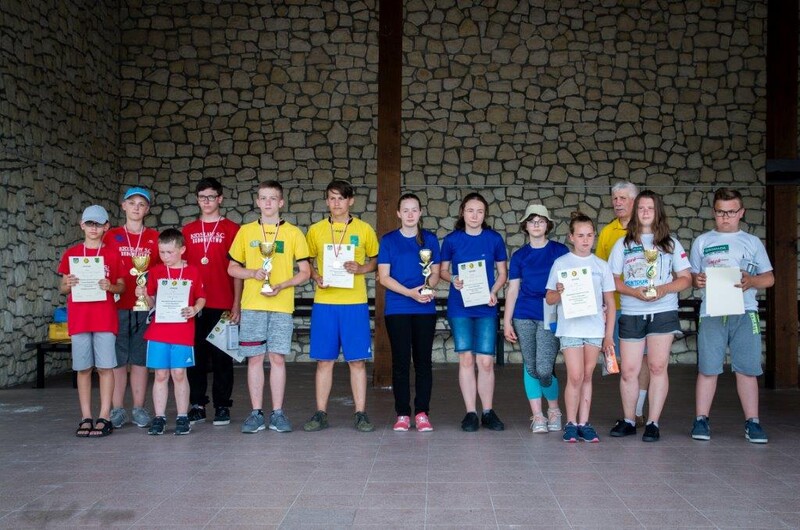 8 medali w młodych łuczników