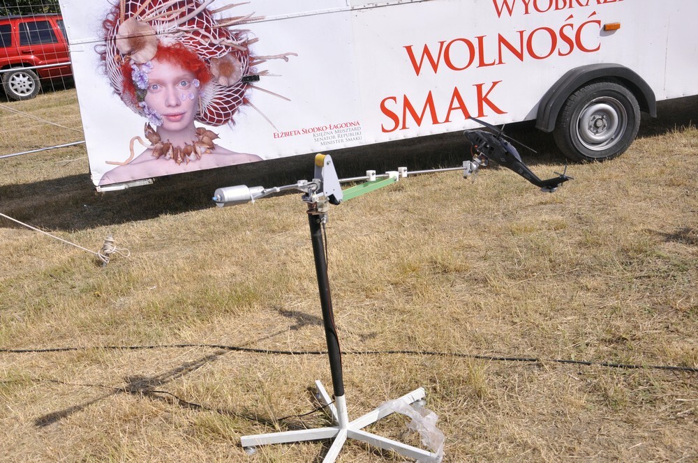 Balony, drony, latawce, szybowce i inne sprzęty związane z lotnictwem - wszystko to zagościło na terenach przy ulicy Górnośląskiej na Bykowinie, gdzie odbył się kolejny Aeropiknik.