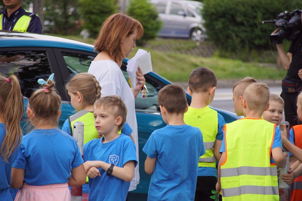 W przeddzień Dnia Matki śląska drogówka przeprowadziła działania pod hasłem „Dziękuję Ci Mamo”. Ich celem, jak zawsze była poprawa bezpieczeństwa, jednak w związku z przypadającym jutro świętem mundurowi sięgnęli po nietypowe środki.