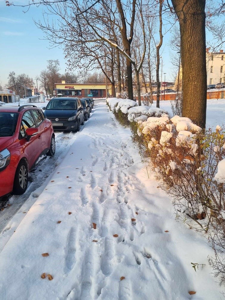 Czy zima znowu zaskoczyła drogowców? / fot. Jacek Knapik / Karolina Bauszek-Żurek