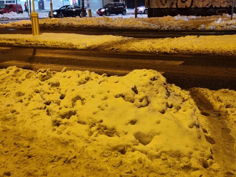 Czy zima znowu zaskoczyła drogowców? / fot. Jacek Knapik / Karolina Bauszek-Żurek