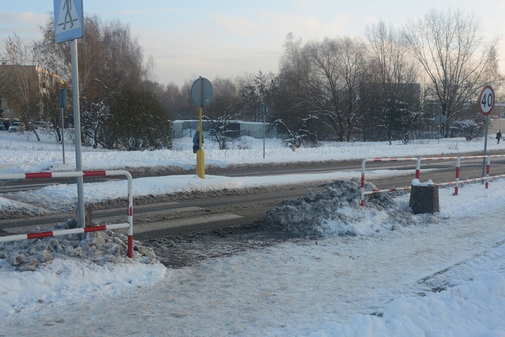 Czy zima znowu zaskoczyła drogowców? / fot. Jacek Knapik / Karolina Bauszek-Żurek