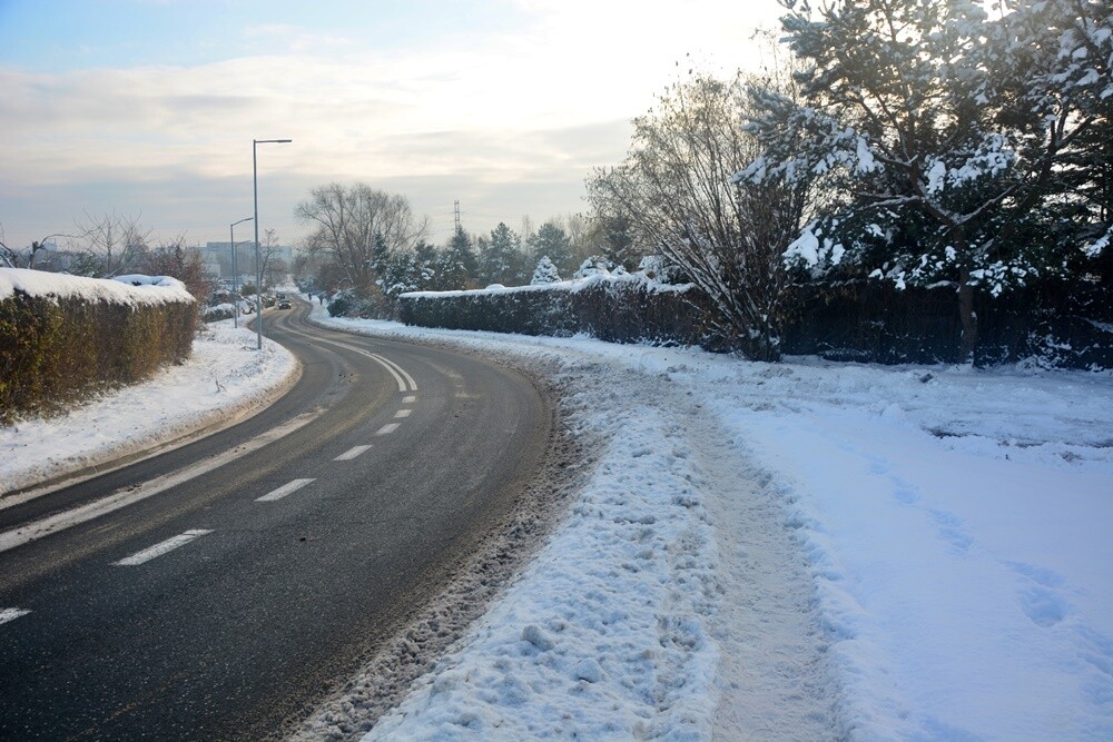 Czy zima znowu zaskoczyła drogowców? / fot. Jacek Knapik / Karolina Bauszek-Żurek