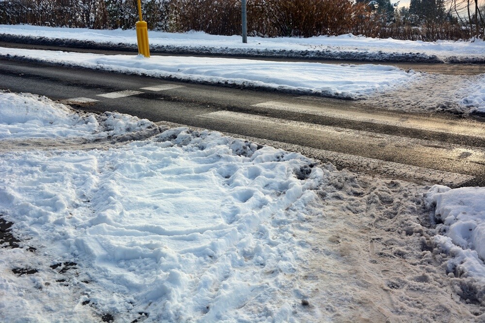 Czy zima znowu zaskoczyła drogowców? / fot. Jacek Knapik / Karolina Bauszek-Żurek