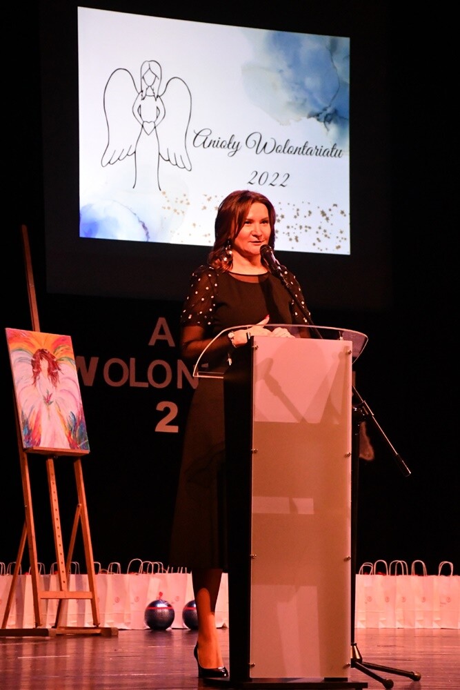 W tym roku te niezwykłe wyróżnienia powędrowały w sumie do 40 osób, firm i organizacji, które szczególnie aktywnie działały na rzecz mieszkańców Rudy Śląskiej. Przyznano także 34 wyróżnienia. 

fot. Jacek Knapik