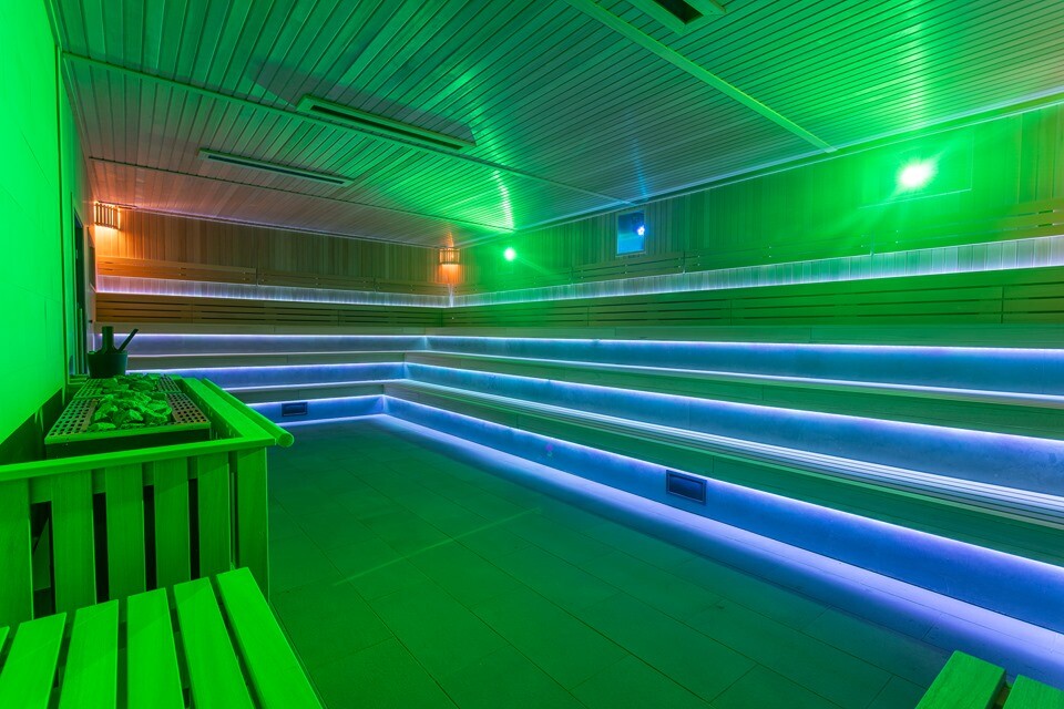 Rudzki aquapark otworzył się ponownie 11 czerwca. Aby dodatkowo podnieść komfort klientów, park wodny uruchomił nowe rekreacyjne tereny zewnętrzne oraz wiele atrakcji.

fot. Aquadrom