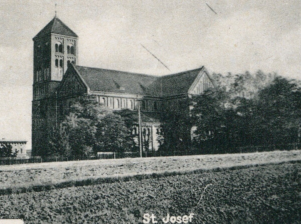 Ruda jest jedną z najstarszych dzielnic Rudy Śląskiej. Pierwsze wzmianki o niej datowane są na rok 1295. Zobaczcie, jak Ruda wyglądała na początku XX wieku! (fot. POLONA, Biblioteka Narodowa Ruda Os.:Fa.E.Lokotsch, 1914-1940, domena publiczna).