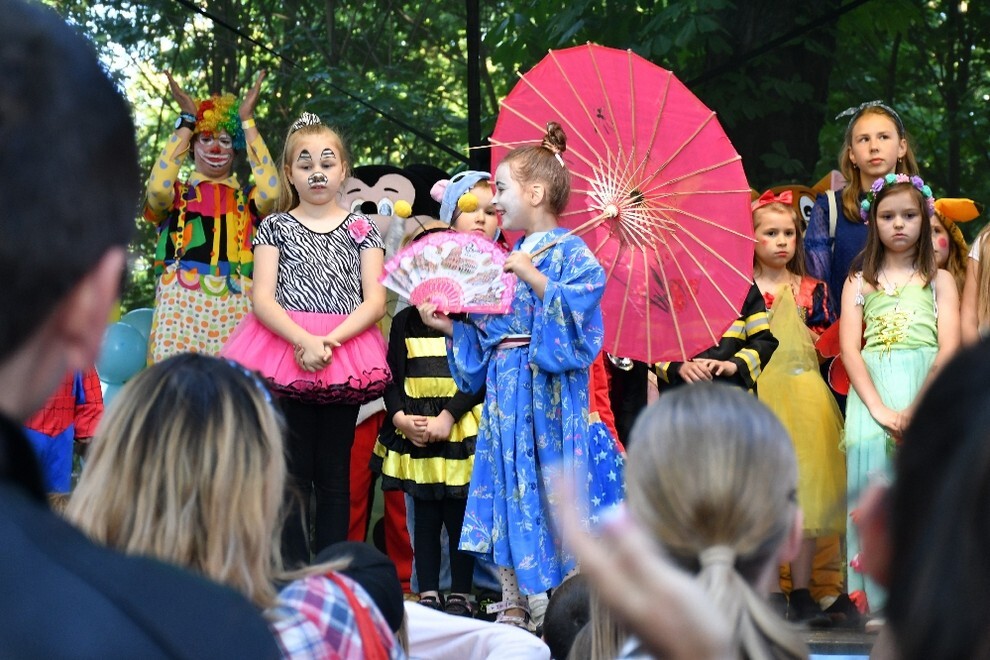 Trwają Dni Rudy Śląskiej. Pierwszego dnia, kiedy rudzianie świętowali Bajkowy Dzień Dziecka, wybrano dziecięcą prezydent, która obejmie stery władzy w mieście w najbliższy poniedziałek. To prawie sześcioletnia Liliana Czyż.