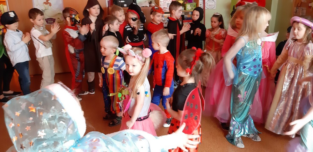 Czas karnawału w pełni - to znakomity czas na świetną zabawę nie tylko dla dorosłych, ale również dla dzieci.