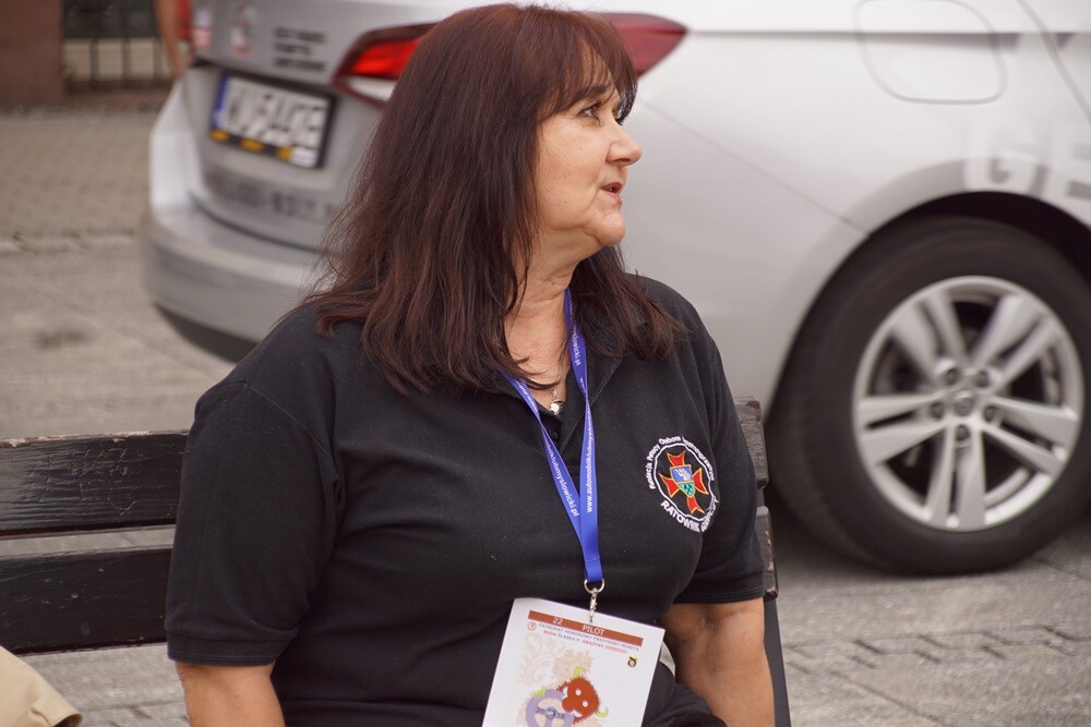 Ruszył turystyczny rajd samochodowy Bebok 2018. Na starcie pojawiło się 28 załóg z Polski i Czech.