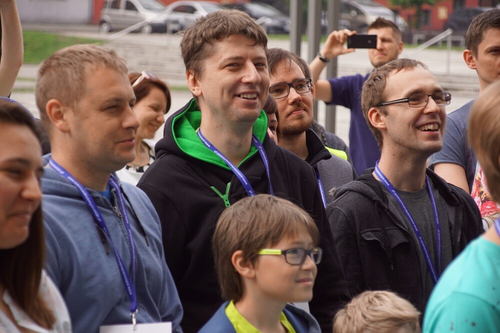 Ruszył turystyczny rajd samochodowy Bebok 2018. Na starcie pojawiło się 28 załóg z Polski i Czech.