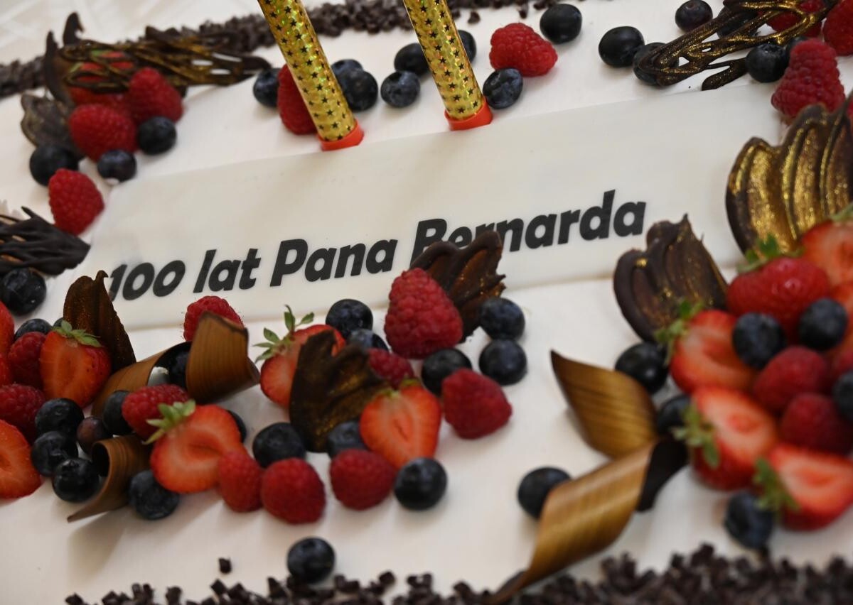 W Dziennym Domu "Senior-WIGOR" w Rudzie Śląskiej odbyła się uroczystość z okazji 100. urodzin pana Bernarda Maksyma / fot. Anna Krzysteczko FB