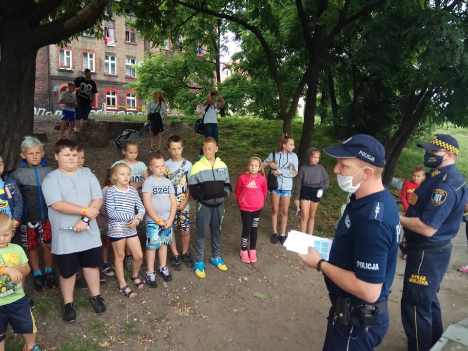 W poniedziałek, 3 sierpnia, ruszyła wojewódzka kampania "Bezpieczny sk8park&pumptrack". W tym samym czasie akcja odbyła się w ponad 30 miejscowościach województwa śląskiego.

fot. UM Ruda Śląska