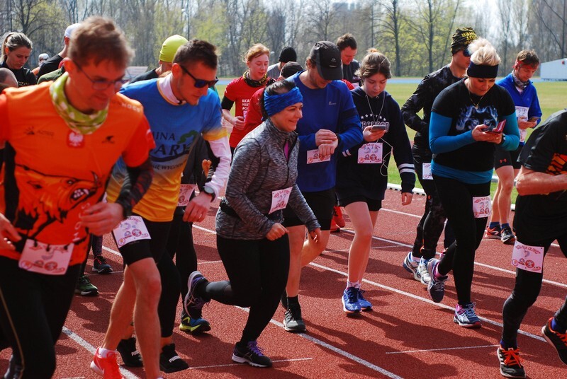 14 kwietnia na stadionie lekkoatletycznym przy ul. Czarnoleśnej odbył się charytatywny Bieg dla Oliwki. Start biegu na 1200 m o godz. 11:30, start biegu na 4800 m. Wpisowe było dobrowolną składką na leczenie Oliwki.