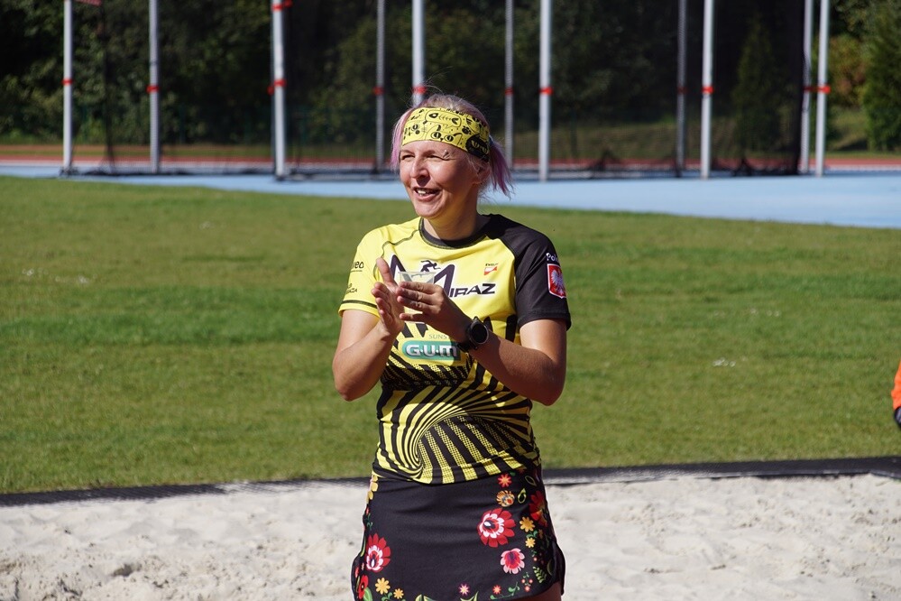 Zapaleni biegacze i miłośnicy marszu nordic walking mieli dzisiaj okazję sprawdzić swoje siły na stadionie lekkoatletycznym przy ul. Czarnoleśnej. Odbył się "VII Bieg – marsz dla zdrowia psychicznego".