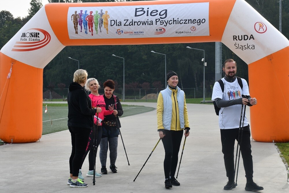 Przeciwdziałanie stygmatyzacji osób chorujących psychicznie oraz popularyzacja idei higieny psychicznej poprzez aktywność fizyczną – to cele, które postawili przed sobą organizatorzy Biegu dla Zdrowia Psychicznego.

fot. Jacek Knapik