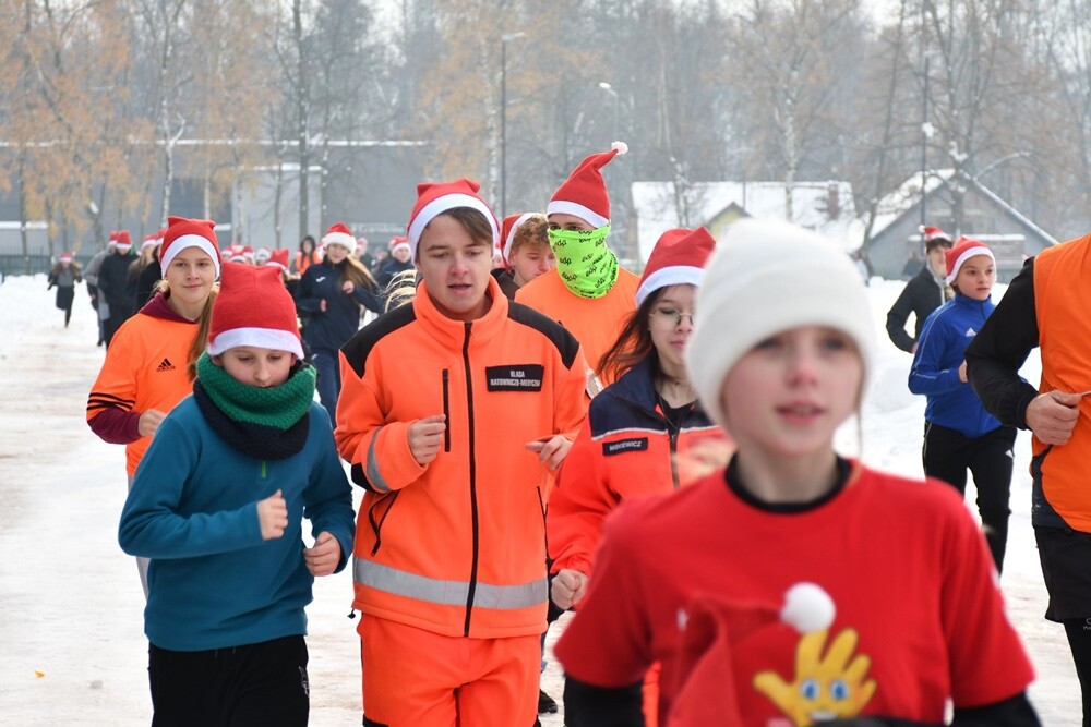 Rudzianie pobiegli w szczytnym celu. Za nami kolejna edycja Biegu Mikołajów! / fot. Jacek Knapik