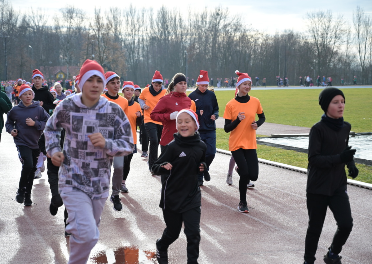 Bieg Mikołajów. / fot Marek Faber