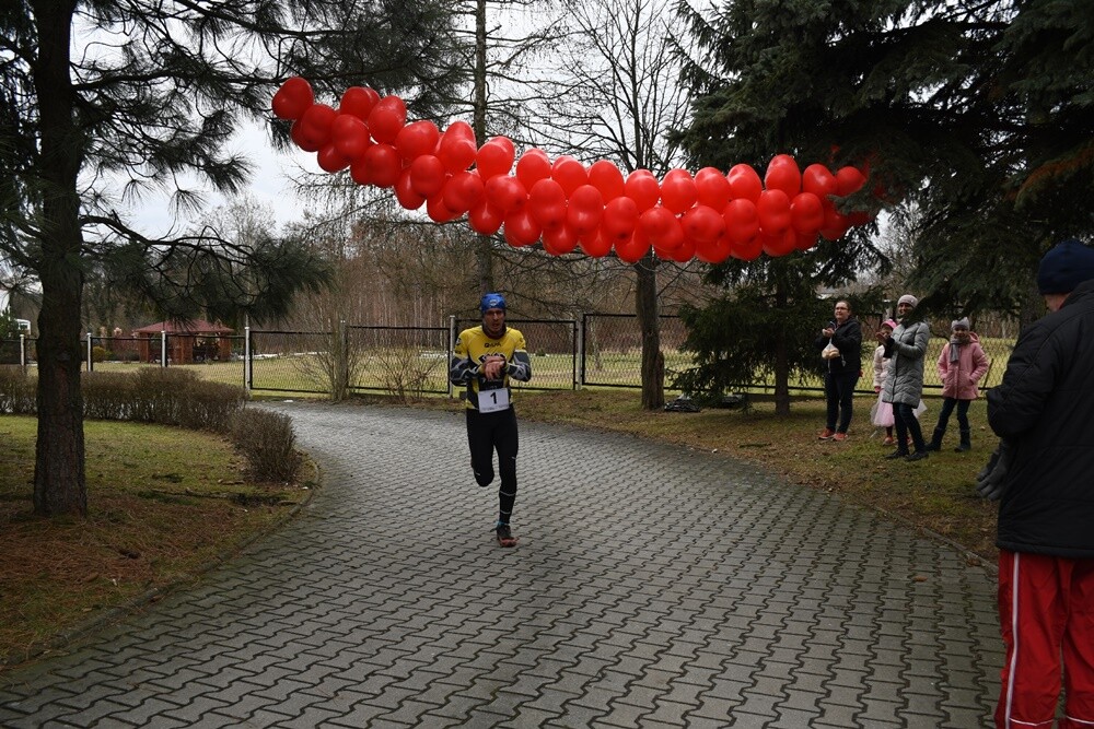 Za nami VI Charytatywny Bieg Otwartych Serc! Biegacze po raz kolejny udowodnili, że nie jest im obojętny los drugiego człowieka i wsparli finansowo podopiecznych Stowarzyszenia Otwarte Serca.

fot. Jacek Knapik