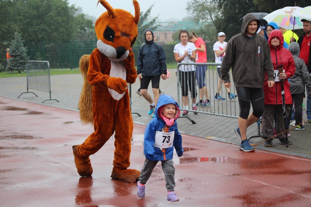 Dzisiaj przy Szkole Podstawowej nr 15 w Halembie odbył się czwarty już Bieg Pamięci Górników – charytatywna impreza sportowa w intencji górników, którzy stracili życie w wypadkach przy pracy.