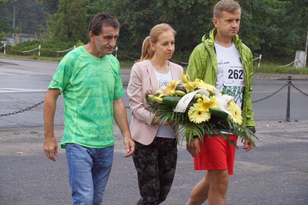 Dzisiaj przy Szkole Podstawowej nr 15 w Halembie odbył się czwarty już Bieg Pamięci Górników – charytatywna impreza sportowa w intencji górników, którzy stracili życie w wypadkach przy pracy.