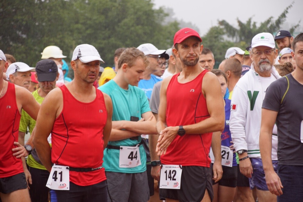 Dzisiaj przy Szkole Podstawowej nr 15 w Halembie odbył się czwarty już Bieg Pamięci Górników – charytatywna impreza sportowa w intencji górników, którzy stracili życie w wypadkach przy pracy.