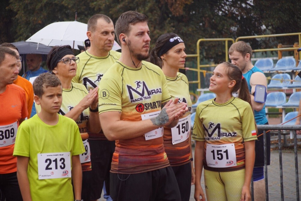 Dzisiaj przy Szkole Podstawowej nr 15 w Halembie odbył się czwarty już Bieg Pamięci Górników – charytatywna impreza sportowa w intencji górników, którzy stracili życie w wypadkach przy pracy.