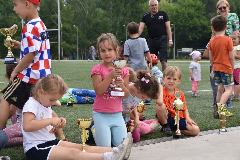 5 czerwca na Burloch Arenie odbył się bieg przedszkolaka organizowany przez Miejskie Przedszkole nr 9. Udział w biegu wzięło ponad setka dzieci.