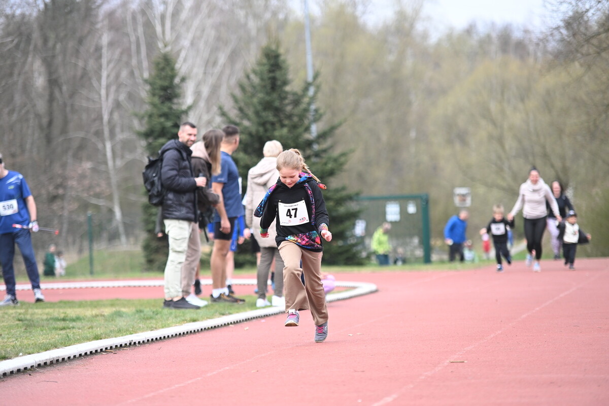 Rudzianie po raz kolejny pobiegli z wiewiórką! Za nami kwietniowa edycja biegu / fot. Krzysztof Faber