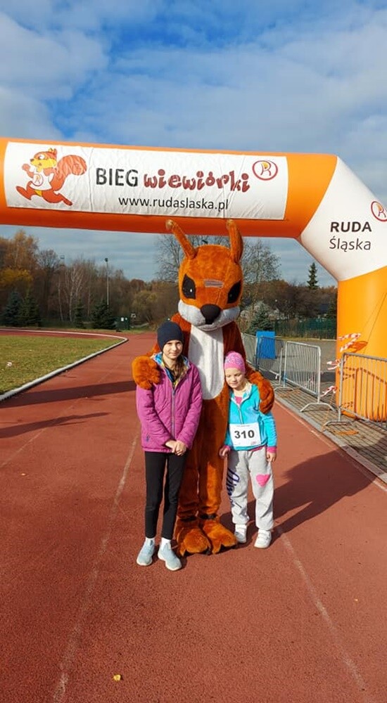 Za nami ostatni w tym roku "Bieg Wiewiórki". Najwytrwalsi i systematyczni zawodnicy otrzymali także pamiątkowe statuetki za udział w tegorocznym cyklu.
