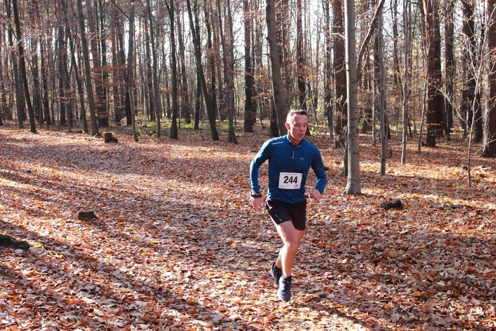 Za nami ostatni w tym roku "Bieg Wiewiórki". Najwytrwalsi i systematyczni zawodnicy otrzymali także pamiątkowe statuetki za udział w tegorocznym cyklu.