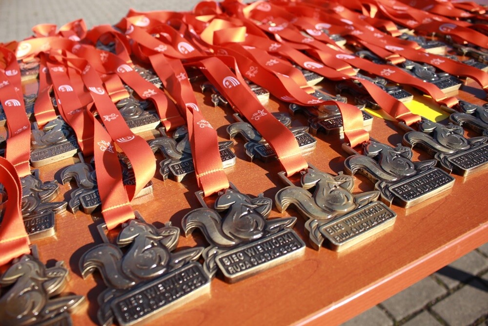 Za nami ostatni w tym roku "Bieg Wiewiórki". Najwytrwalsi i systematyczni zawodnicy otrzymali także pamiątkowe statuetki za udział w tegorocznym cyklu.