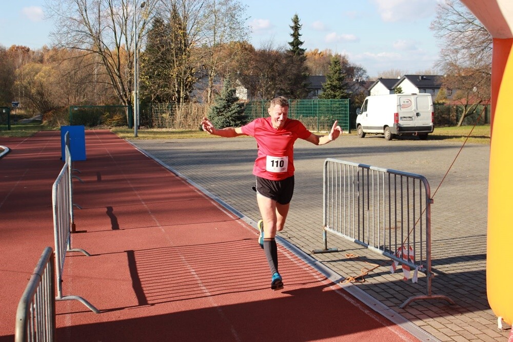 Za nami ostatni w tym roku "Bieg Wiewiórki". Najwytrwalsi i systematyczni zawodnicy otrzymali także pamiątkowe statuetki za udział w tegorocznym cyklu.