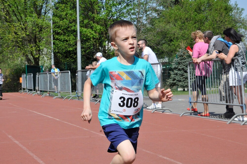 Przy Szkole Podstawowej nr 15 w Halembie odbyła się druga w tym roku odsłona Biegu Wiewiórki.