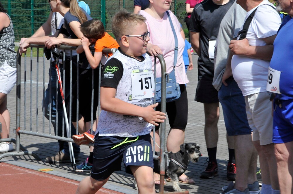 Przy Szkole Podstawowej nr 15 w Halembie odbyła się druga w tym roku odsłona Biegu Wiewiórki.