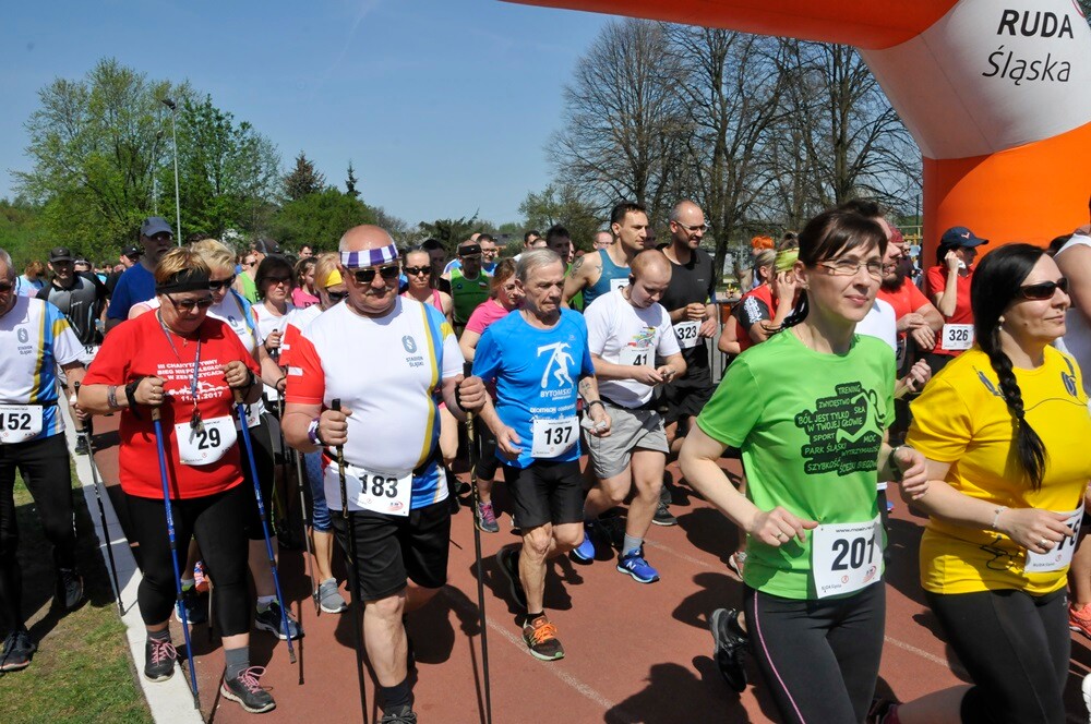 Przy Szkole Podstawowej nr 15 w Halembie odbyła się druga w tym roku odsłona Biegu Wiewiórki.