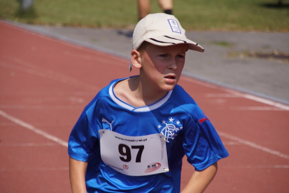 Przy Szkole Podstawowej nr 15 w Halembie odbyła się szósta w tym roku odsłona Biegu Wiewiórki. Początek biegu oraz rywalizacji nordic walking tradycyjnie rozpoczął się o godz. 11:15, wcześniej o godz. 11:00 wystartował bieg dla dzieci.