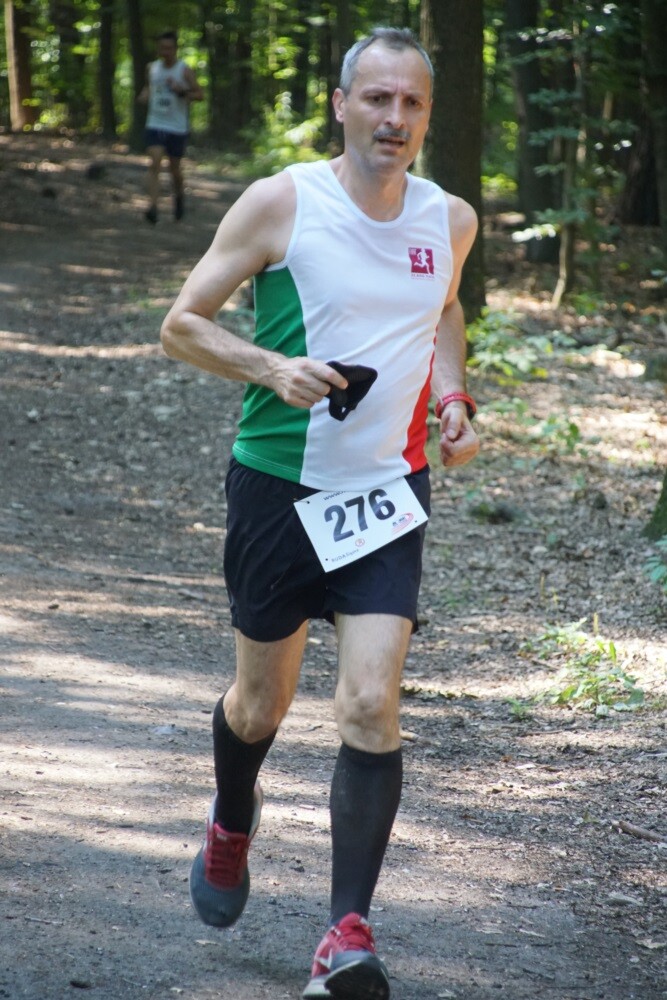 Przy Szkole Podstawowej nr 15 w Halembie odbyła się szósta w tym roku odsłona Biegu Wiewiórki. Początek biegu oraz rywalizacji nordic walking tradycyjnie rozpoczął się o godz. 11:15, wcześniej o godz. 11:00 wystartował bieg dla dzieci.