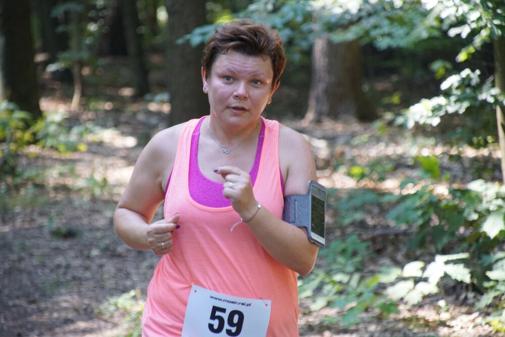 Przy Szkole Podstawowej nr 15 w Halembie odbyła się szósta w tym roku odsłona Biegu Wiewiórki. Początek biegu oraz rywalizacji nordic walking tradycyjnie rozpoczął się o godz. 11:15, wcześniej o godz. 11:00 wystartował bieg dla dzieci.