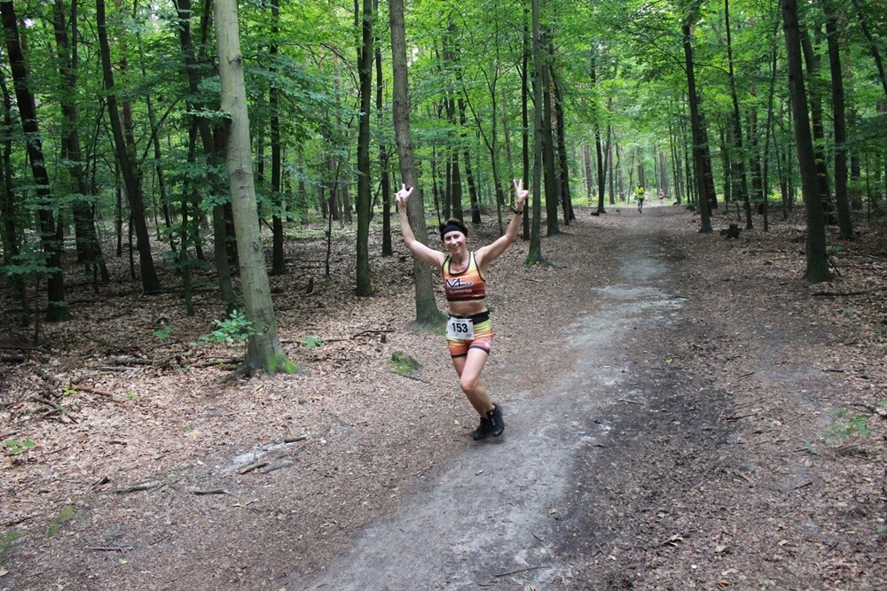 Ponad 300 osób wzięło udział w sobotnim Biegu Wiewiórki. Jak zwykle rozpoczęły dzieci, które miały do pokonania 1 km. Na starszych czekała pętla o długości 4,2 km, którą biegacze mogli pokonać maksymalnie pięć razy, a zawodnicy w konkurencji nordic walking trzy razy.