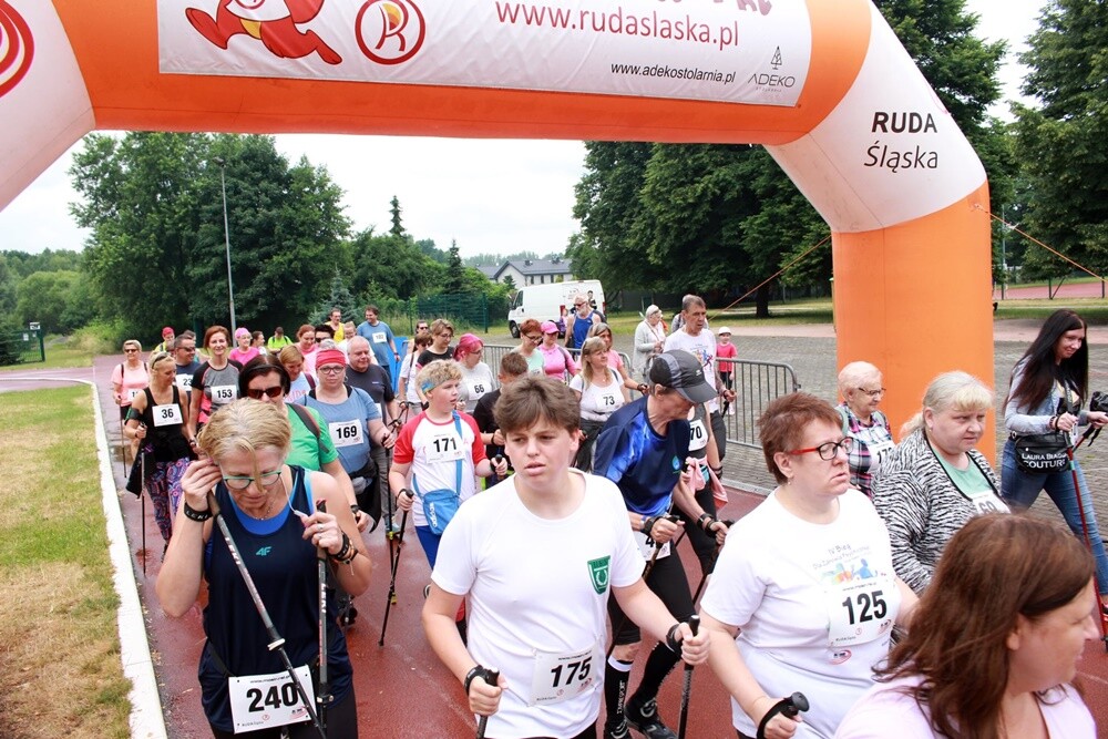 Wiewiórka znów na halembskich leśnych ścieżkach. W pierwszym po spowodowanej pandemią przerwie Biegu Wiewiórki wzięło w sobotę udział około 200 osób.