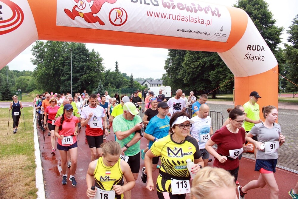 Wiewiórka znów na halembskich leśnych ścieżkach. W pierwszym po spowodowanej pandemią przerwie Biegu Wiewiórki wzięło w sobotę udział około 200 osób.