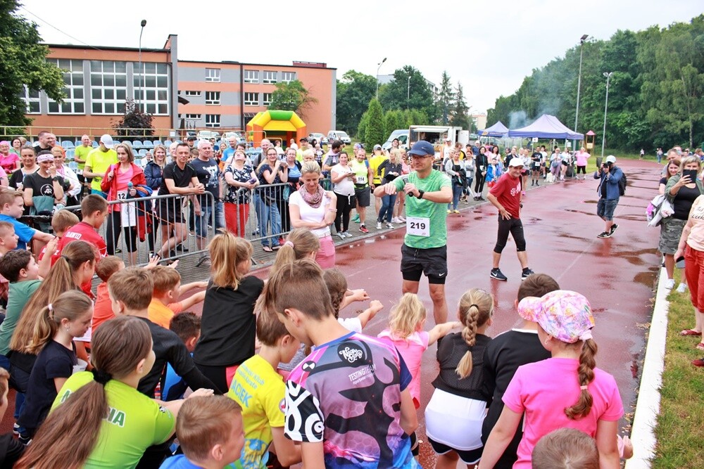 Wiewiórka znów na halembskich leśnych ścieżkach. W pierwszym po spowodowanej pandemią przerwie Biegu Wiewiórki wzięło w sobotę udział około 200 osób.