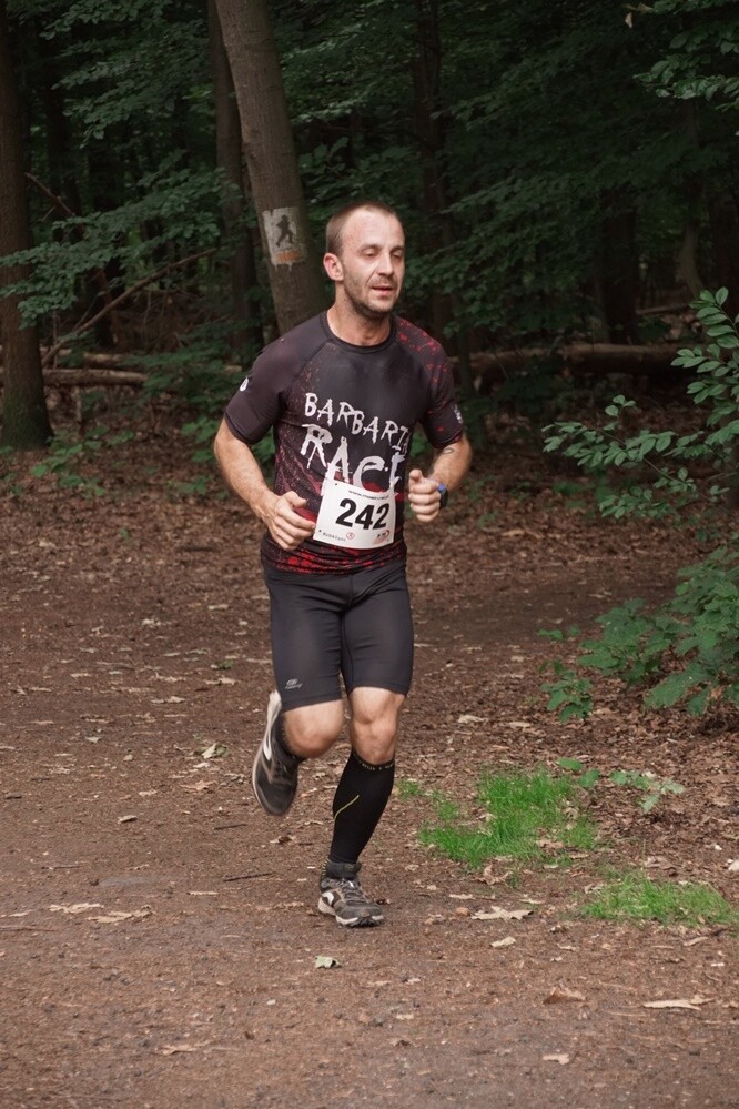 Kolejny Bieg Wiewiórki za nami! Jak zwykle rywalizację rozpoczęły dzieci, które miały do pokonania 1 km. Na starszych czekała pętla o długości 4,2 km, którą biegacze mogli pokonać maksymalnie pięć razy, a zawodnicy w konkurencji nordic walking trzy razy.