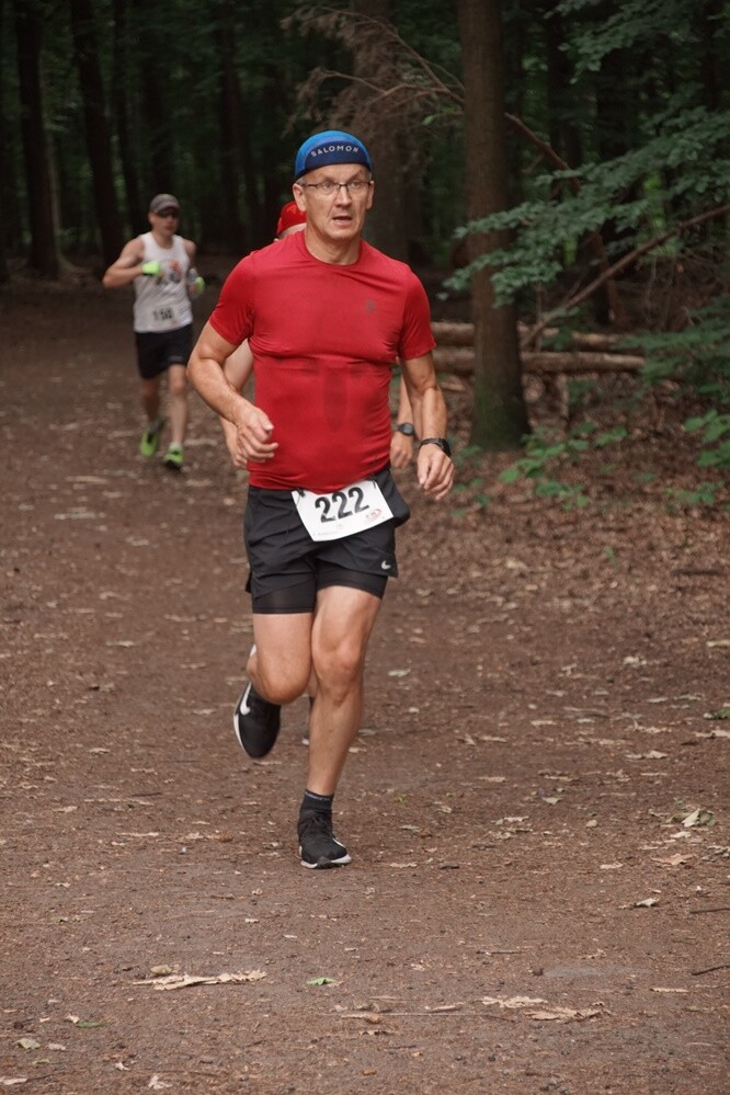 Kolejny Bieg Wiewiórki za nami! Jak zwykle rywalizację rozpoczęły dzieci, które miały do pokonania 1 km. Na starszych czekała pętla o długości 4,2 km, którą biegacze mogli pokonać maksymalnie pięć razy, a zawodnicy w konkurencji nordic walking trzy razy.