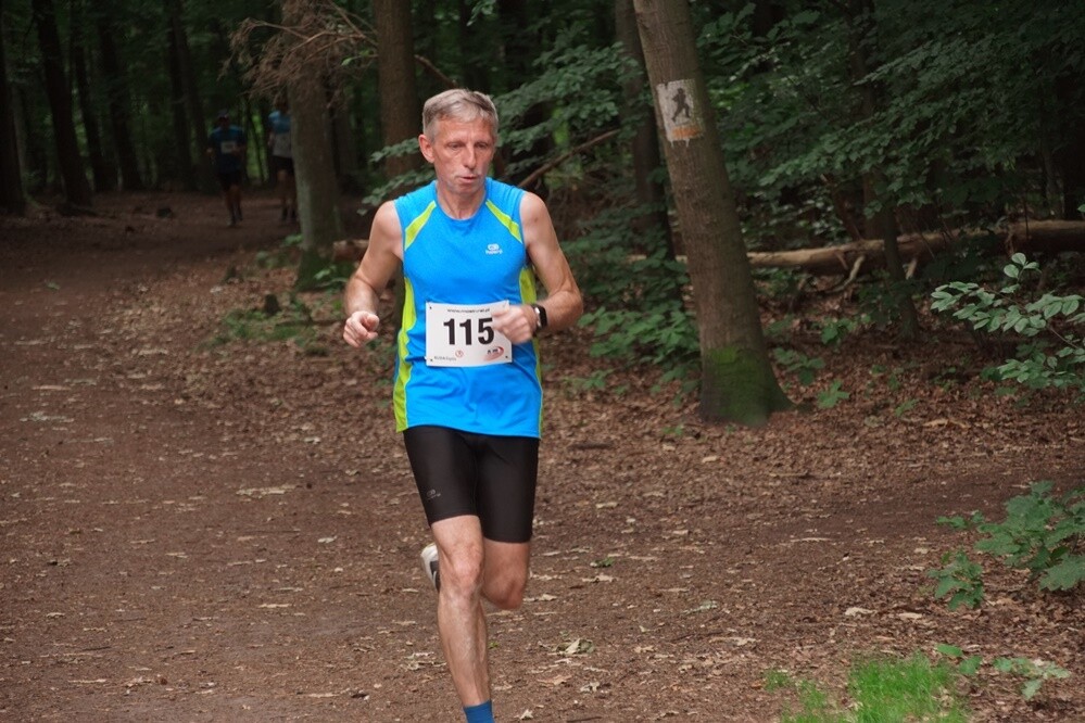 Kolejny Bieg Wiewiórki za nami! Jak zwykle rywalizację rozpoczęły dzieci, które miały do pokonania 1 km. Na starszych czekała pętla o długości 4,2 km, którą biegacze mogli pokonać maksymalnie pięć razy, a zawodnicy w konkurencji nordic walking trzy razy.