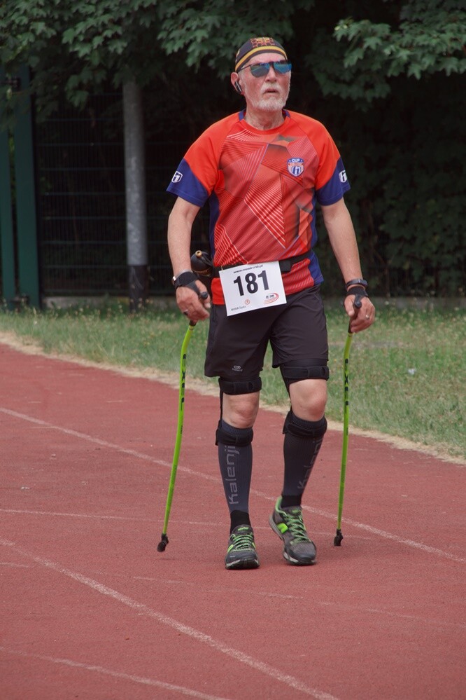 Kolejny Bieg Wiewiórki za nami! Jak zwykle rywalizację rozpoczęły dzieci, które miały do pokonania 1 km. Na starszych czekała pętla o długości 4,2 km, którą biegacze mogli pokonać maksymalnie pięć razy, a zawodnicy w konkurencji nordic walking trzy razy.