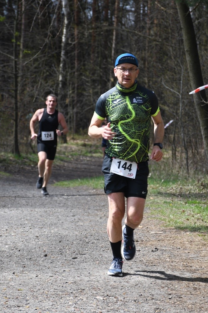 Miłośnicy aktywnego wypoczynku i biegów po raz kolejny wystartowali w słynnym Biegu Wiewiórki, organizowanym przez Miejski Ośrodek Sportu i Rekreacji w Rudzie Śląskiej. 

fot. Jacek Knapik